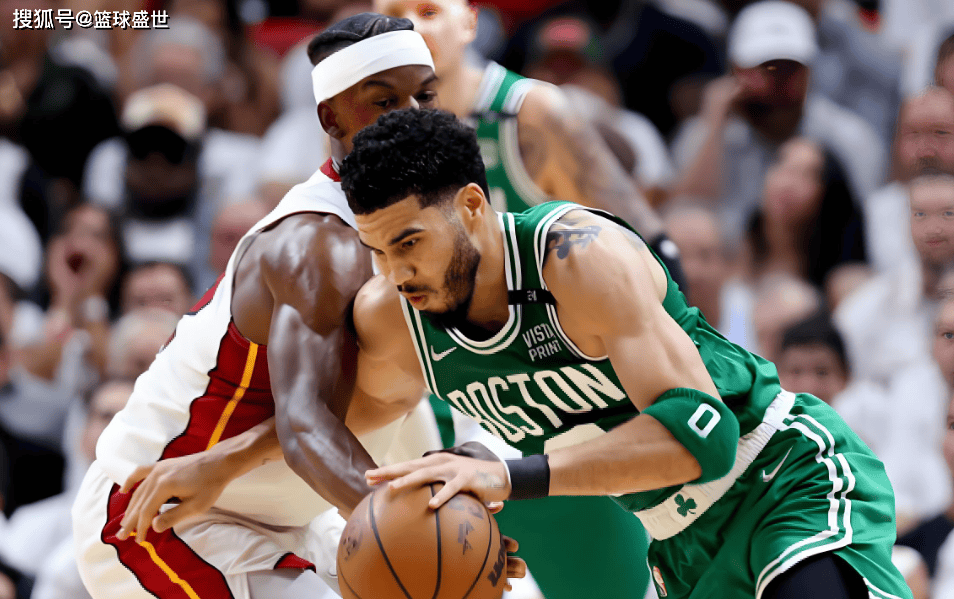 乐鱼体育登录入口包含塔图姆与50激战巴黎圣日耳曼分钟，比赛局势复杂胜负难料！，Rookie焦点对战比赛高潮迭起的词条